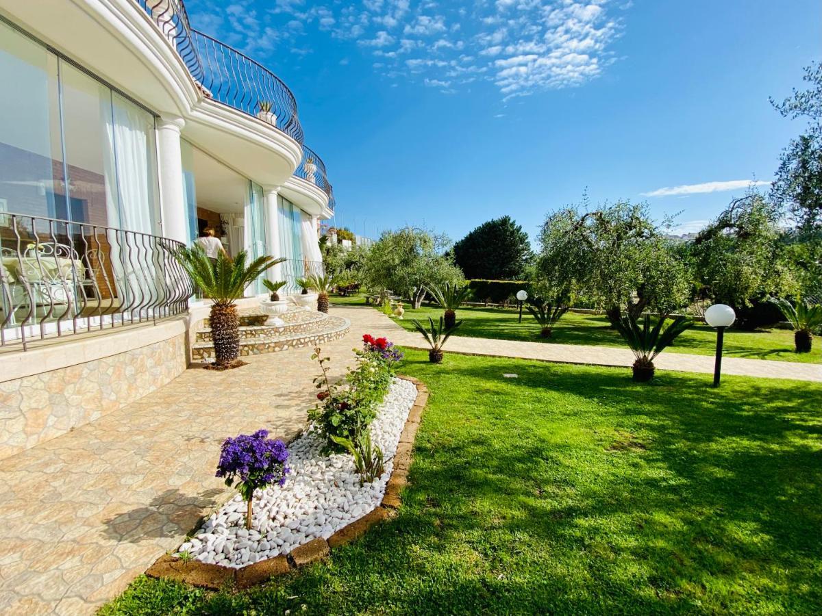 B&B Villa Pacifica Peschici Buitenkant foto